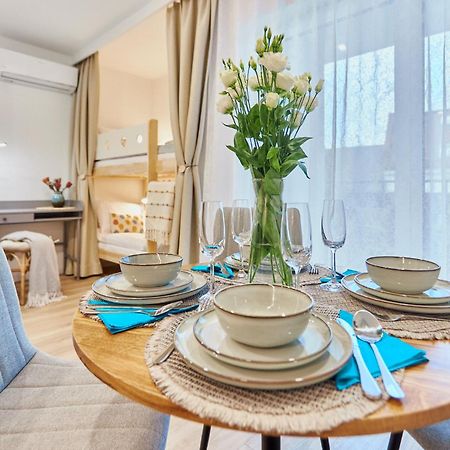 Golden Hour Apartments- Plac Slowianski 26 シフィノウイシチェ エクステリア 写真