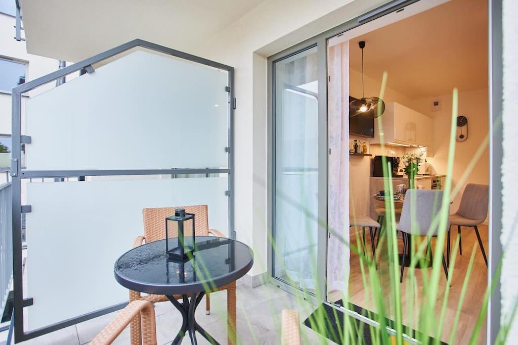 Golden Hour Apartments- Plac Slowianski 26 シフィノウイシチェ エクステリア 写真